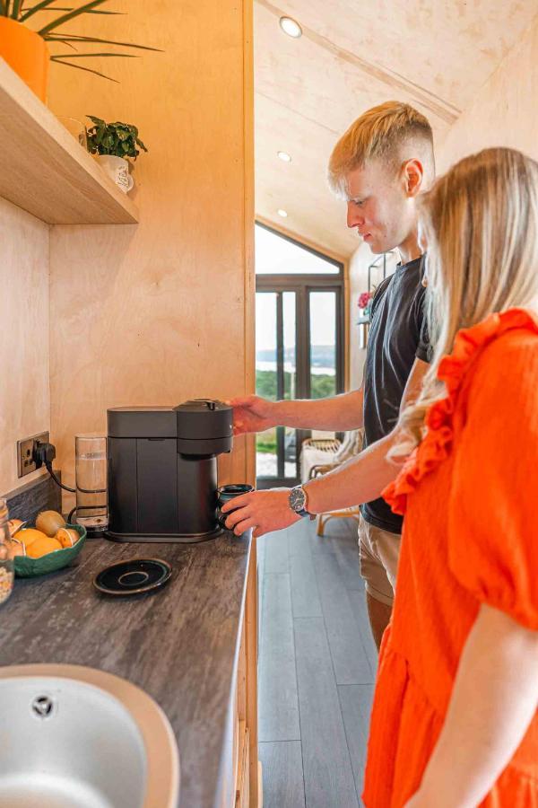Oaklane Glamping Cabins Кенмеър Екстериор снимка